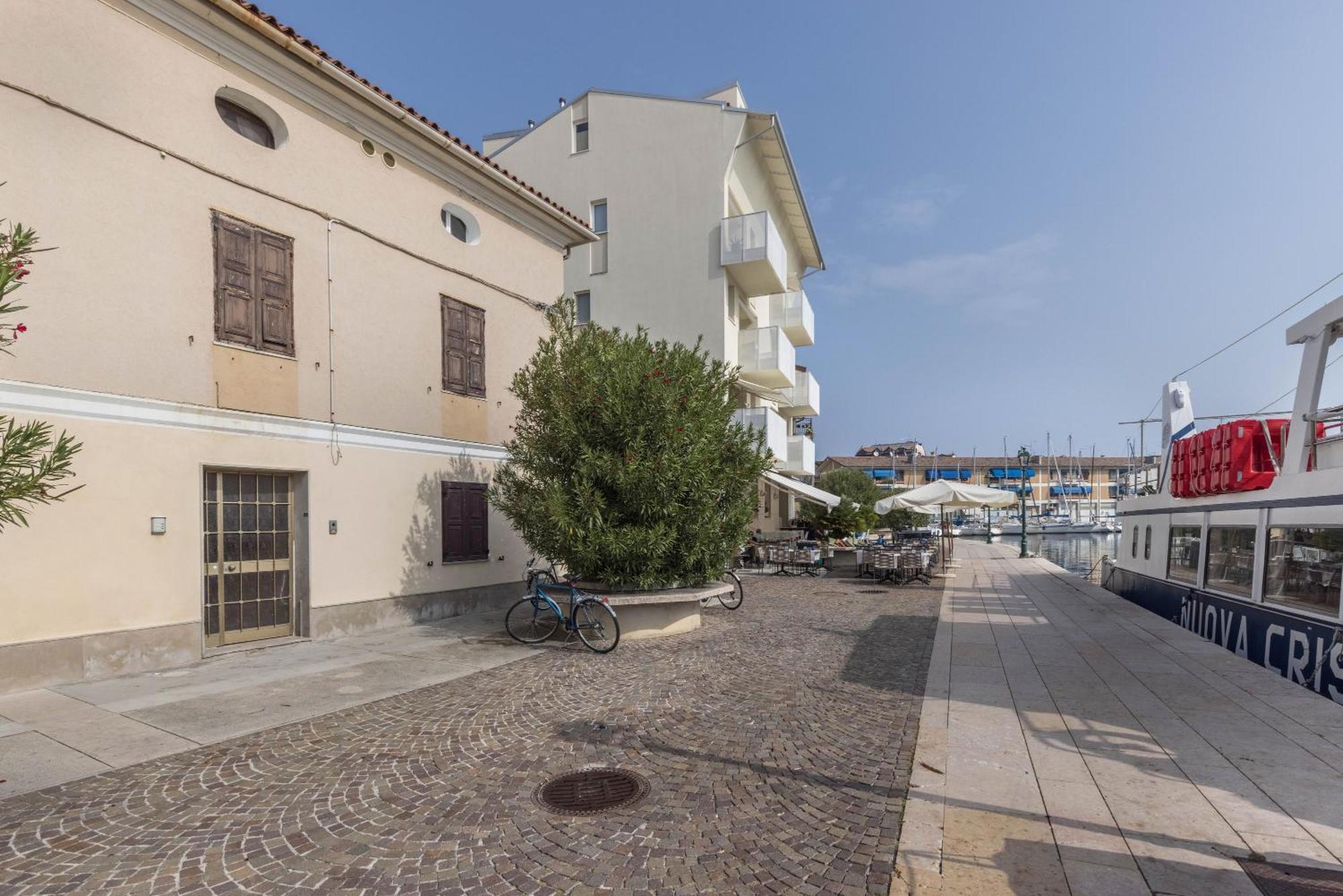 Appartamento Al Porticciolo Γκράντο Εξωτερικό φωτογραφία